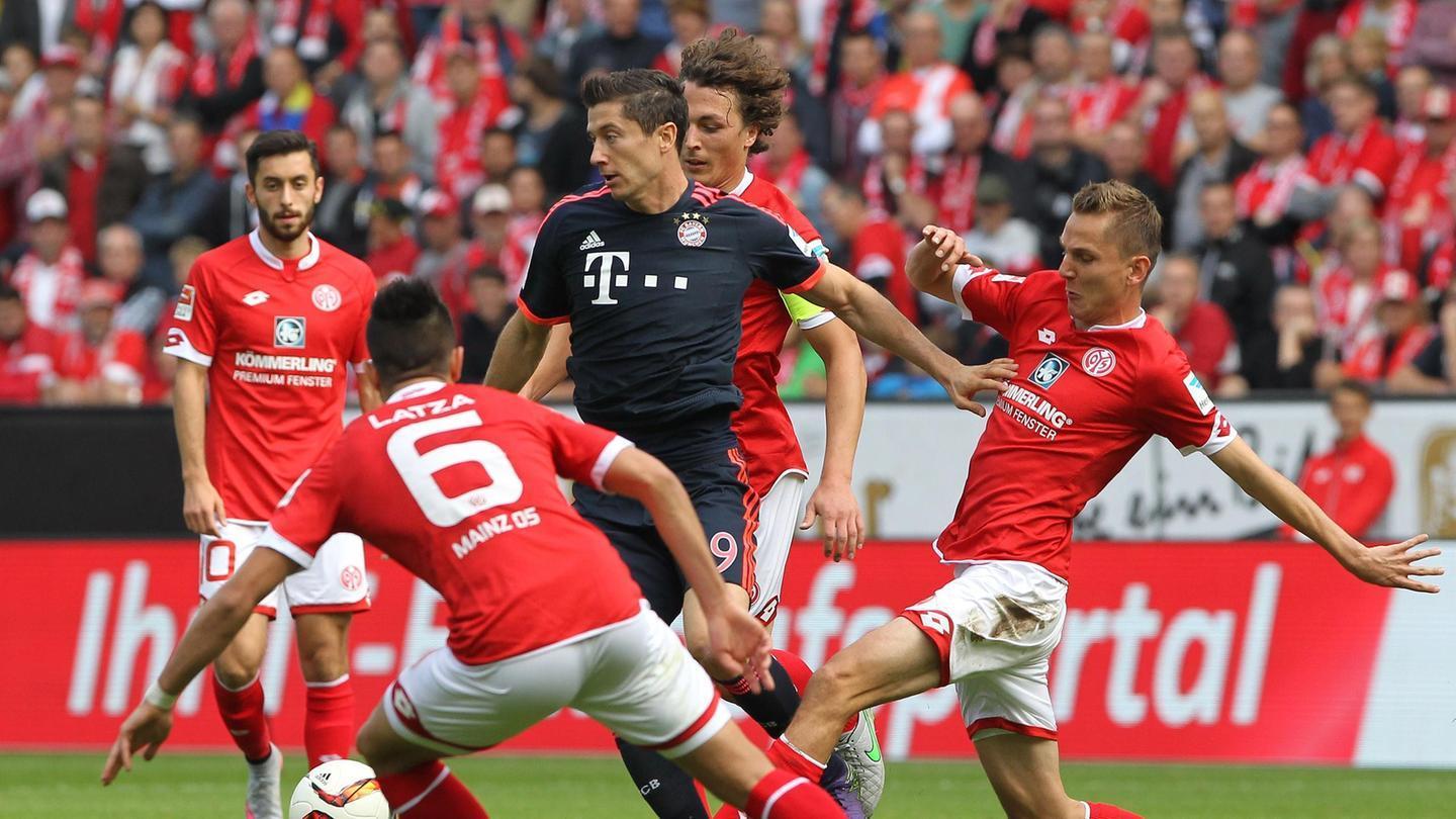 官方：水晶宫中场镰田大地右大腿受伤，预计缺席8到10周（水晶宫官宣：中场镰田大地右大腿受伤，预计伤停8-10周）