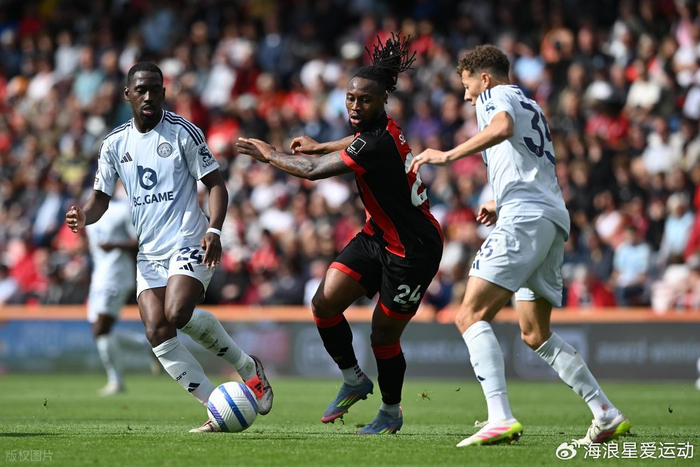 马卡：当皇马进攻受阻或传递缺乏深度时，阿隆索总是需要罗德里戈（马卡：每当皇马进攻受限或传球缺少纵深，阿隆索总会依赖罗德里戈）