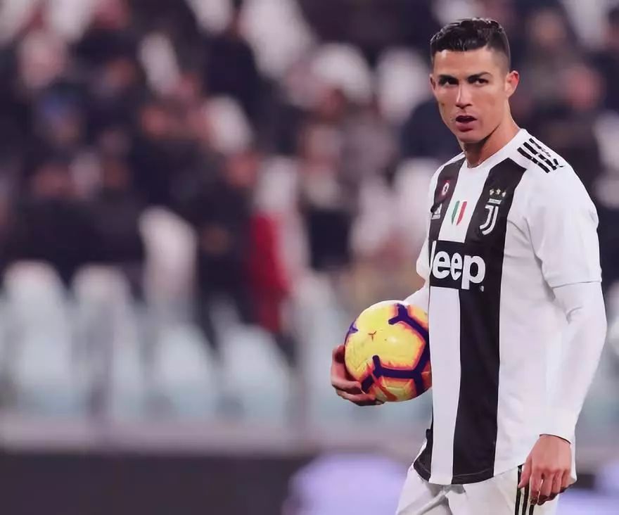 法国客战阿塞拜疆：埃基蒂克、恩昆库首发，舍瓦利耶出战