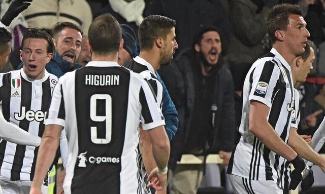 杜兰特三节空砍27分，小史密斯22分，火箭跌至西部第4